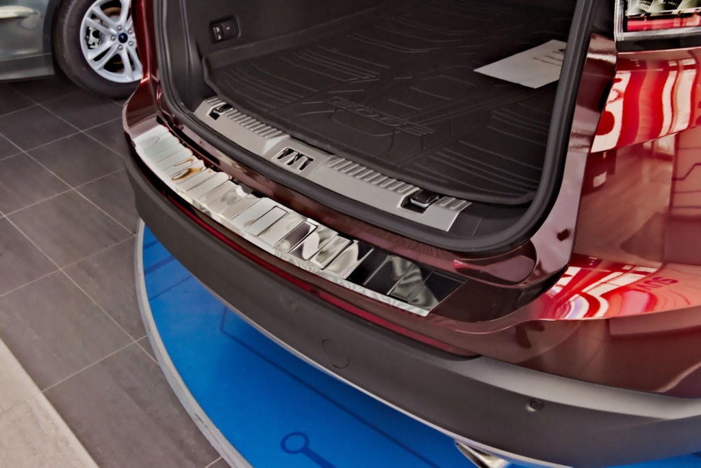 фото №2, Vw golf vii kombi 2013-2020 накладка na бампер