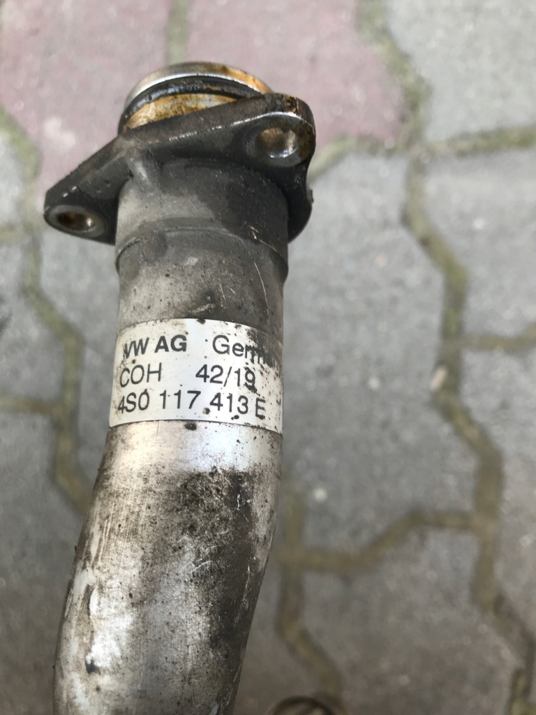 фото №2, Audi r8 5.2 v10 труба wąż масляний оливи 4s0117413e