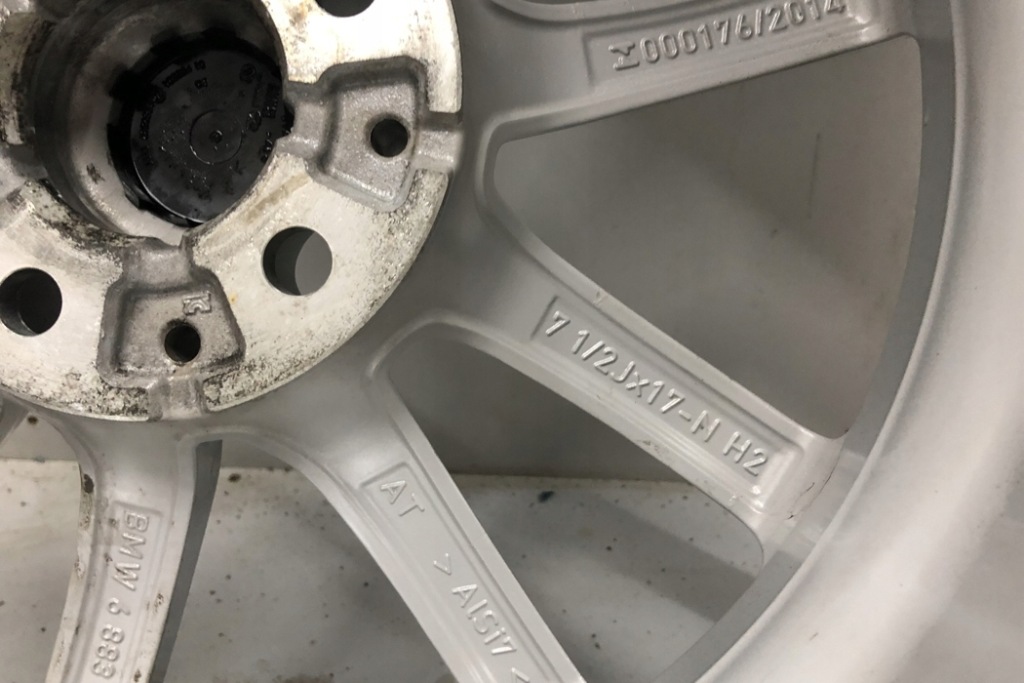 Купить Комплект диск bmw 3 g20, g28 6883520 3.0l дизель 195kw 2021