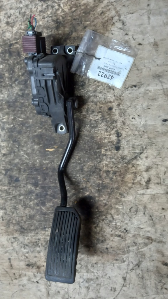 фото №1, Потенциометр газа nissan primera 1.6b 03r