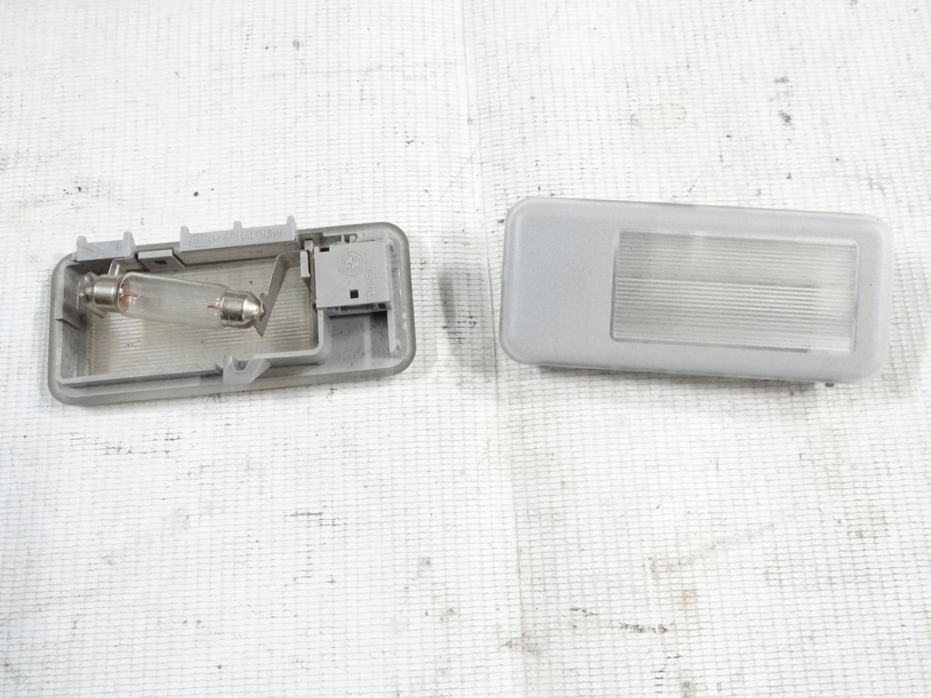 фото №1, Bmw e46 лампа потолочный зеркало козырёк