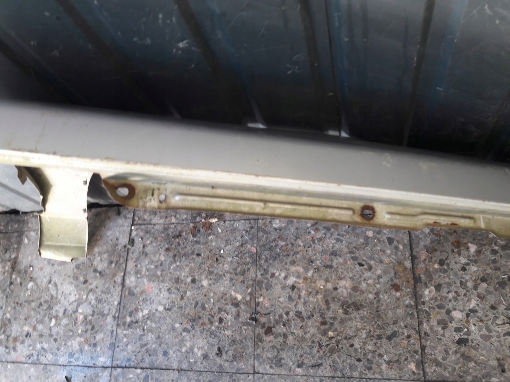 Крило ліве перед rover vitesse срібний Недорого