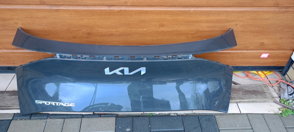 фото №1, Накладка багажника na крышка багажника задняя kia sportage v 5 21-23rok 87310-r2010 oryg