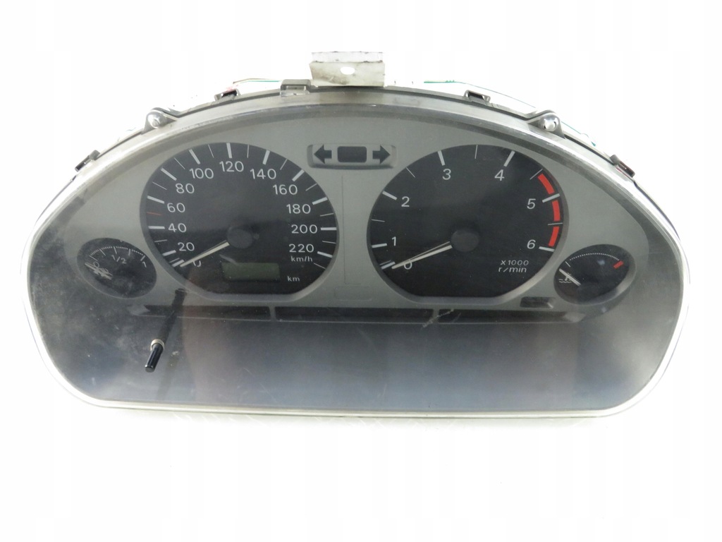 фото №1, Счетчик mitsubishi space star 1.9 di-d mr915219