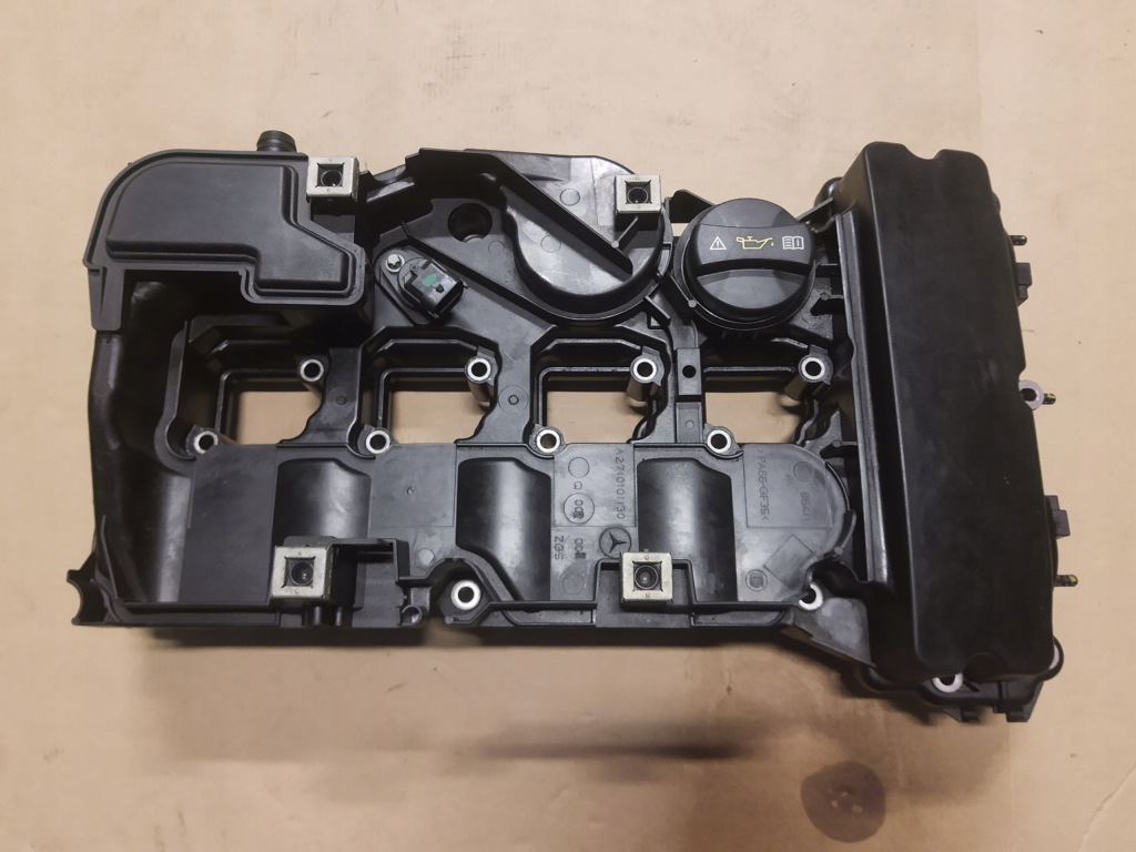 фото №1, Mercedes c w204 clk w209 slk r171 1.6 1.8 компрессор m271 крышка клапанов