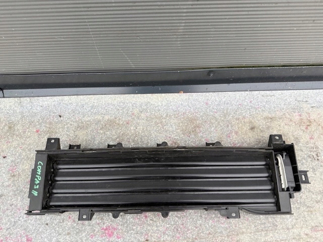 Купить Шторка жалюзи руль воздуха jeep compass 2 735714880