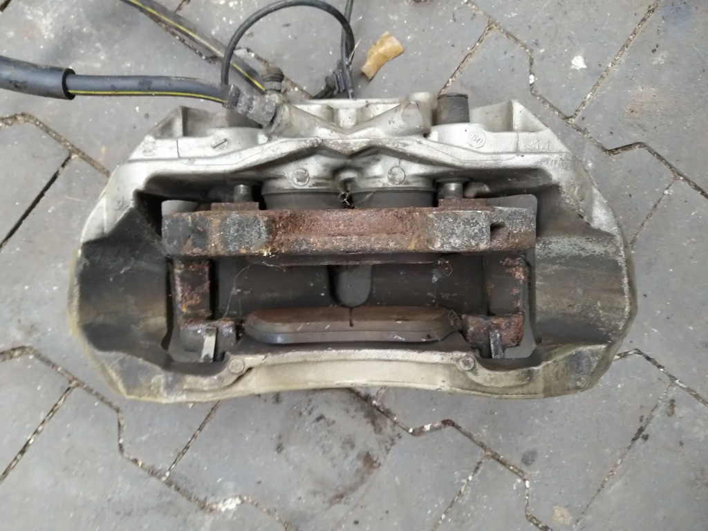 Купити Супорт передній перед p mercedes w164 ml63 6.3 amg
