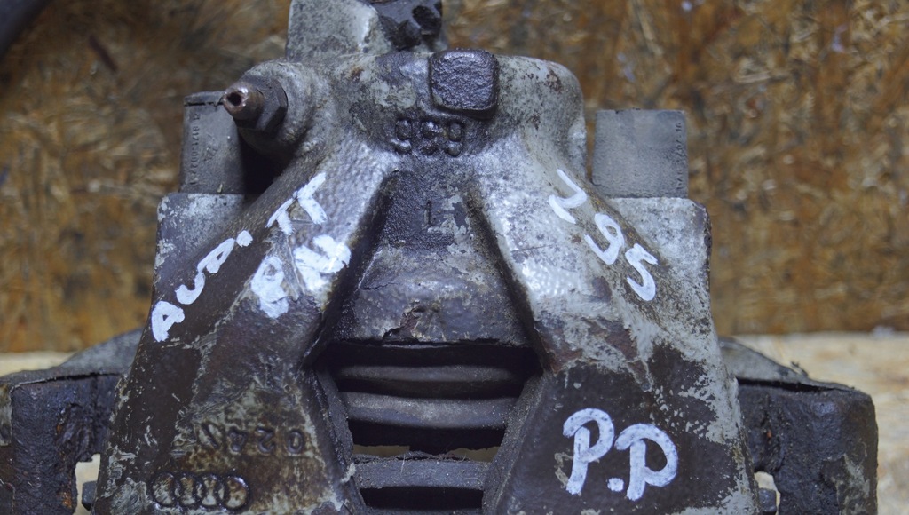 фото №5, Суппорт тормозной правый перед audi tt 8n