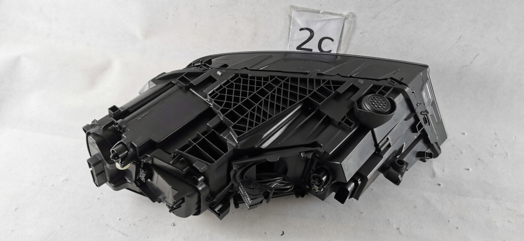 Audi q7 full led правий фара 4m0941034 фара Оригінал