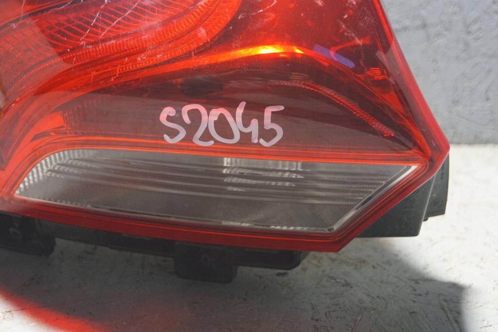 фото №3, Volvo v40 ii лампа лівий задня s2045