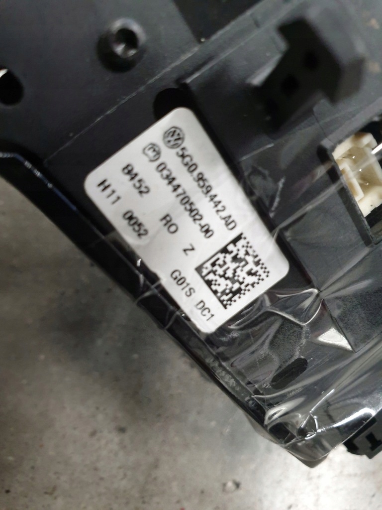 фото №5, Кнопки мультифункция рамка vw r r-line 5g0959442ad