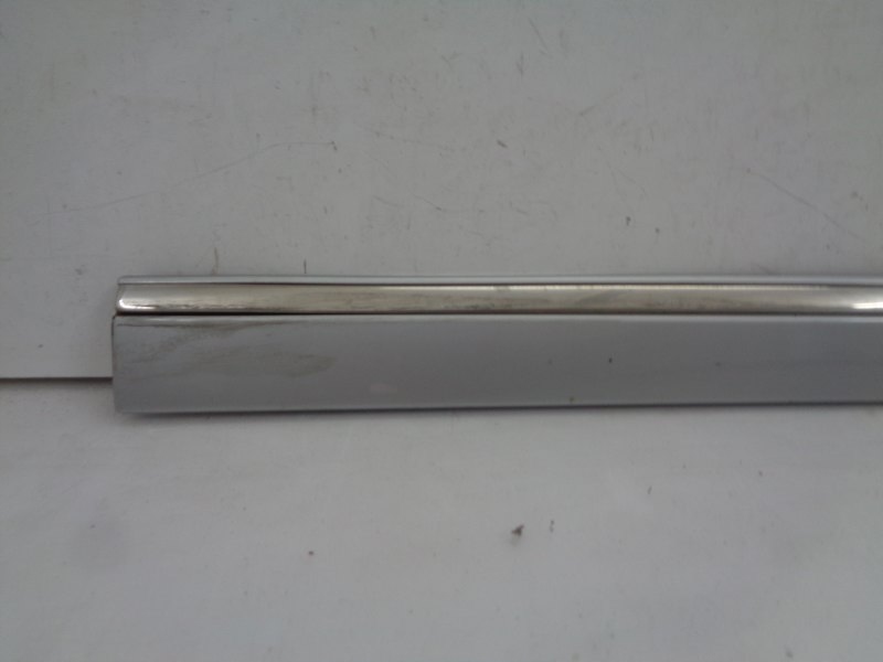 фото №2, Mercedes w211 молдинг дверь правый перед