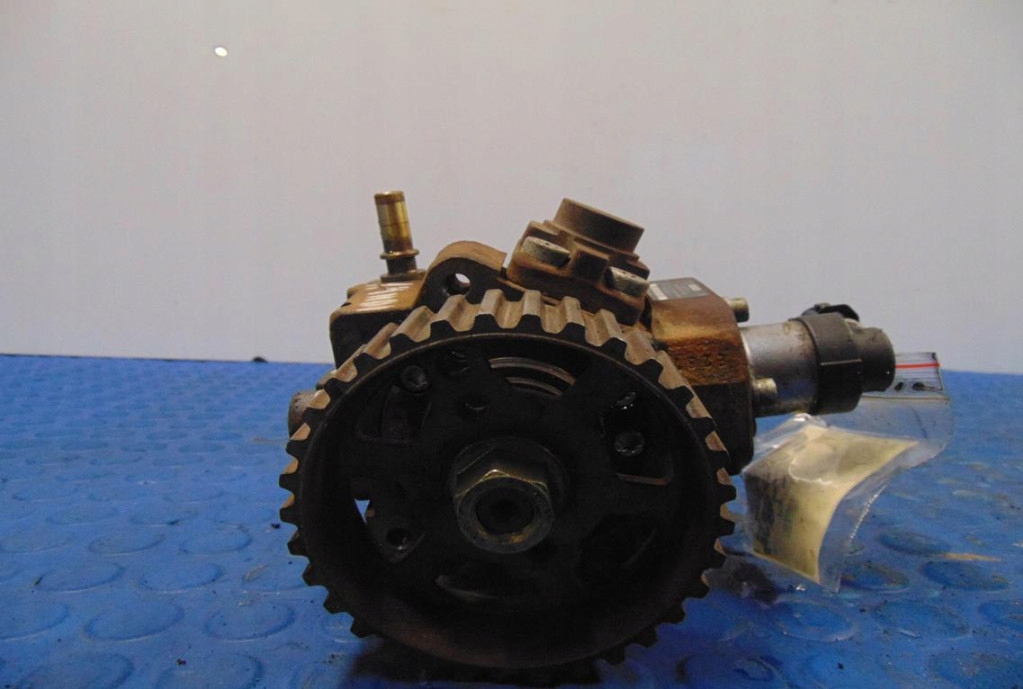 Купить Ford fiesta mk6 насос впрыскная 1.4tdci 0445010102