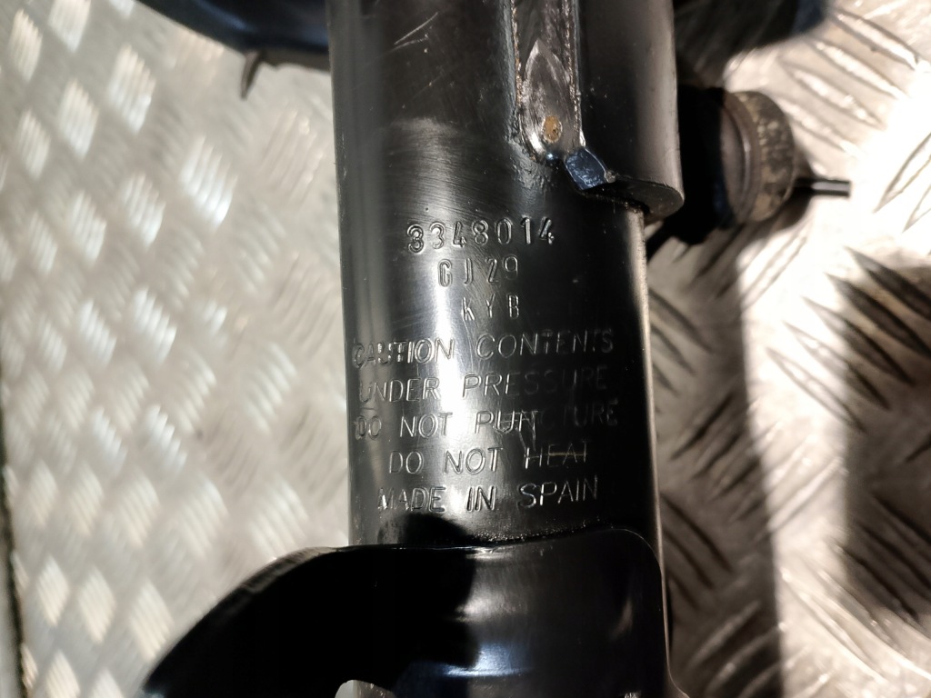 Амортизаторна стійка праві амортизатор + пружина + поворотний кулак ford focus mk3 1.6 tdci Ціна