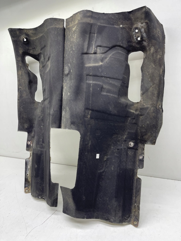 Audi a7 a6 c7 накладка тепловая туннель среднего коробки Недорого