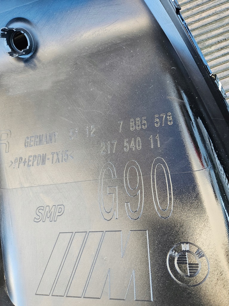 Купити Дифузор спойлер бампера правий bmw m5 g90 7885578