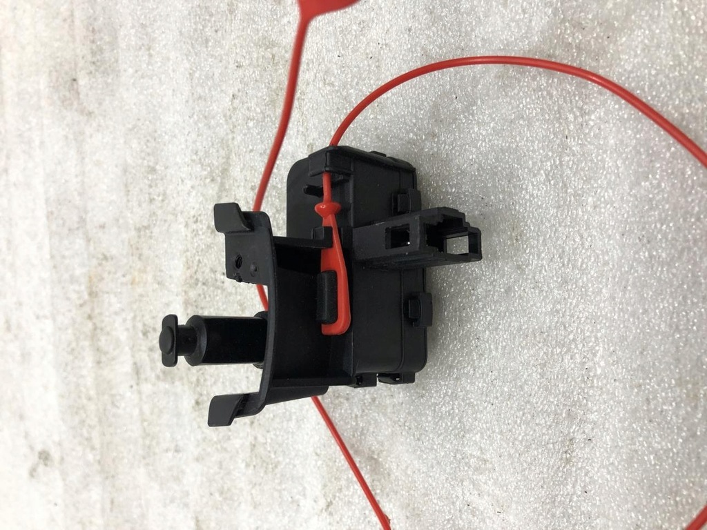 фото №6, Моторчик крышка топлива audi a5 8t 8k0862153d