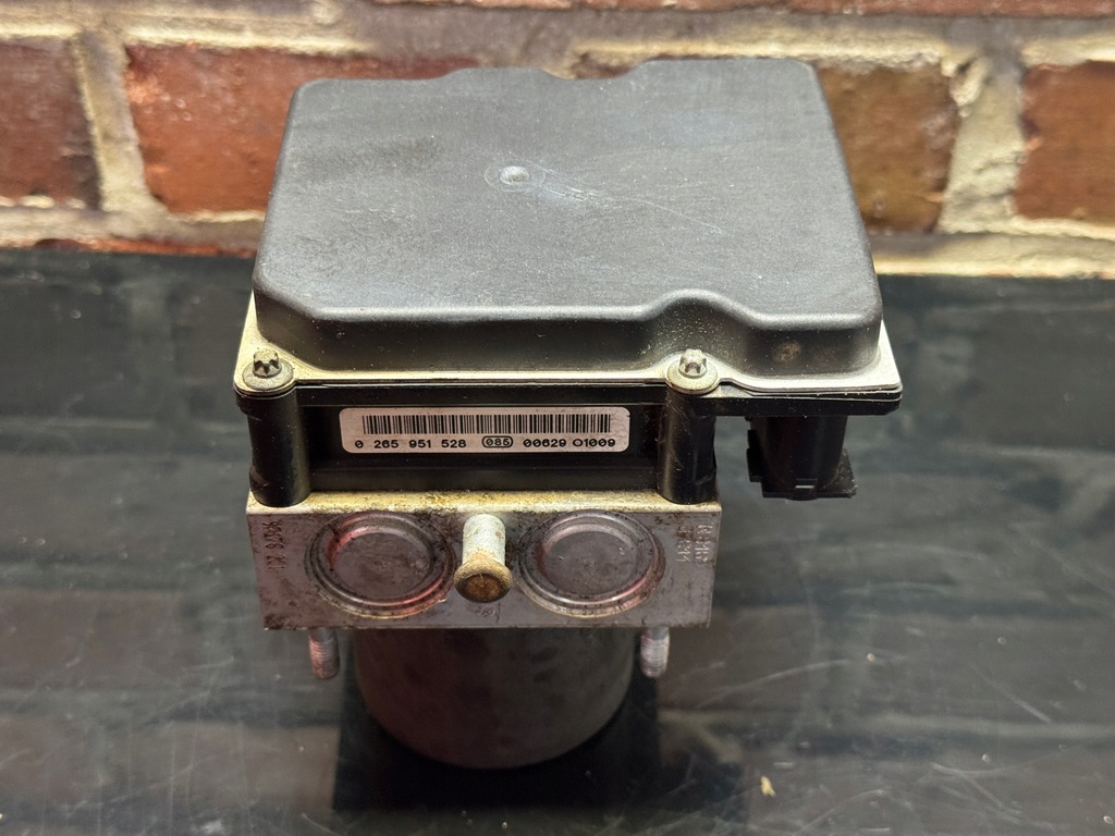 фото №1, Nissan qashqai насос abs 47660br00a 0265951528