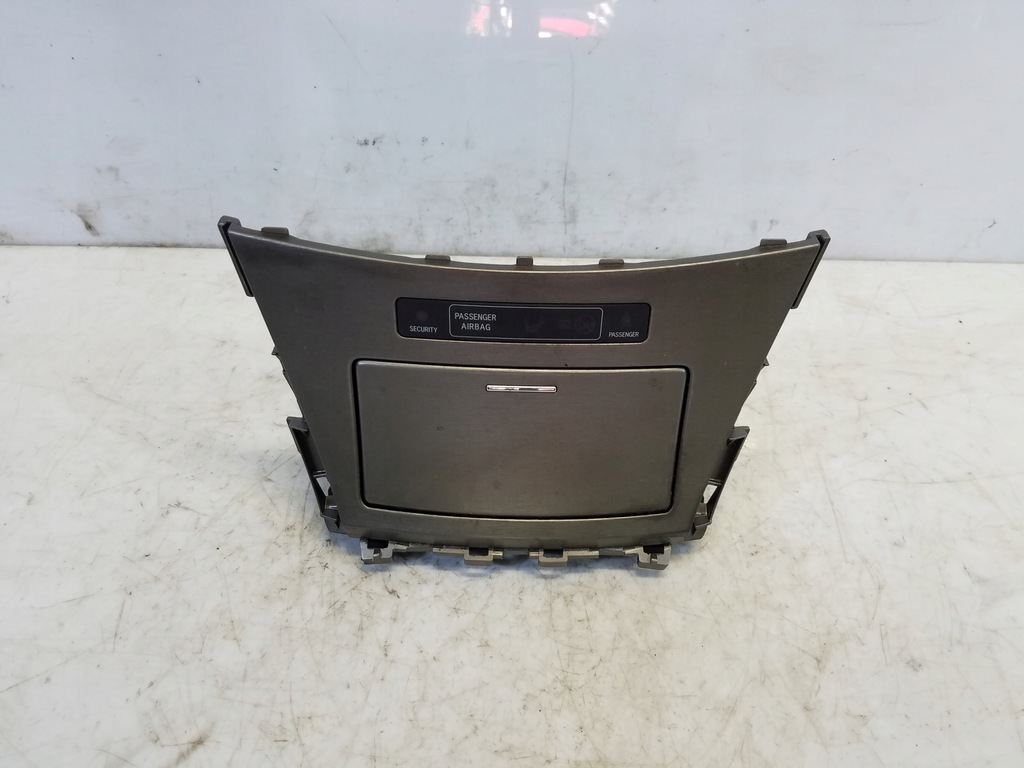 фото №1, Попільничка toyota avensis t27