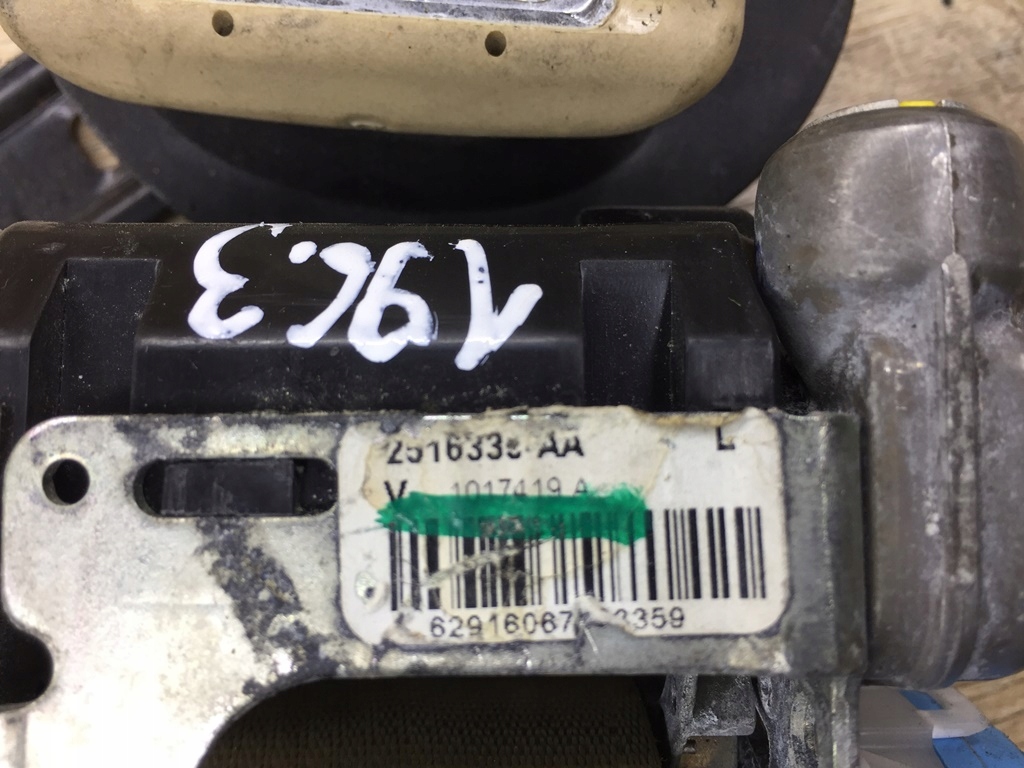 Ремінь безпеки ліве перед tesla x 1136732-06-d Доставка