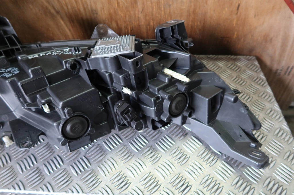 фото №13, Лампа передня ліва espace v led pure vison