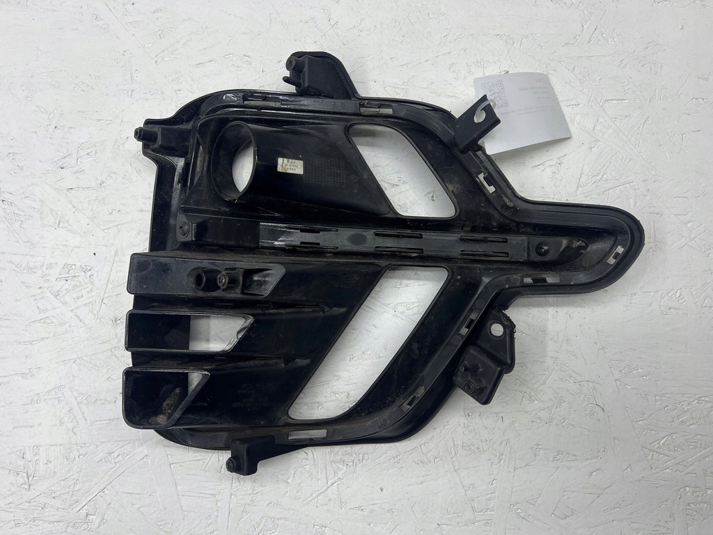 фото №10, Kia niro 2022 левая сторона решётка противотуманной фары