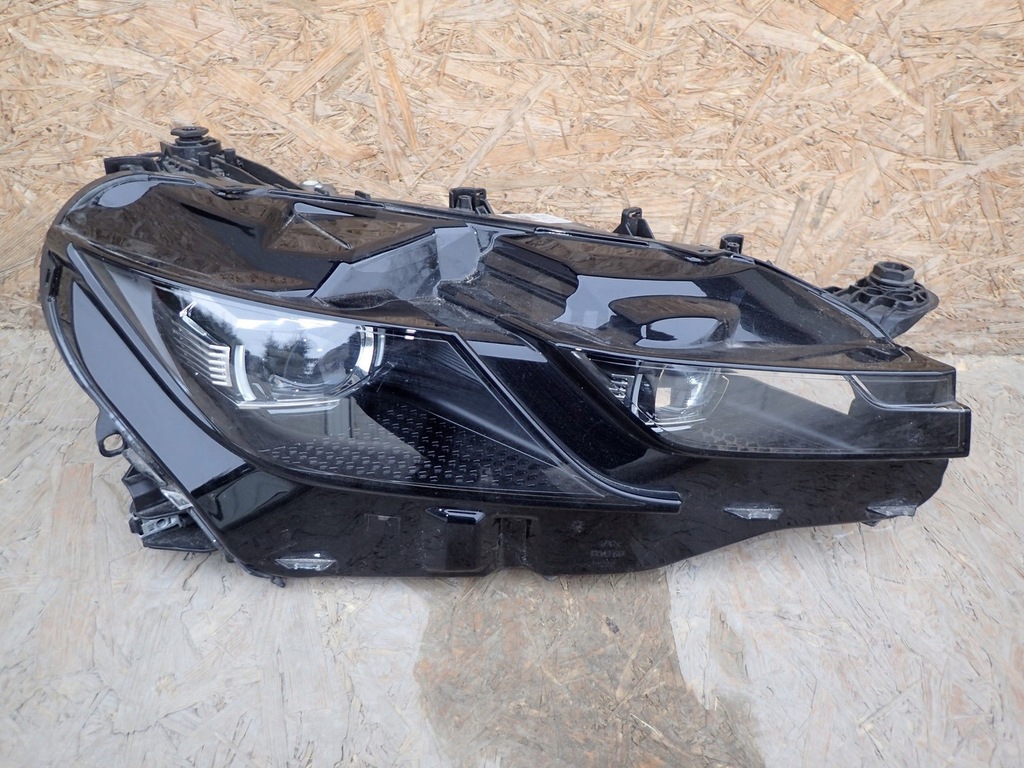 фото №1, Лампа правая правый full led vw arteon 3g8941082g