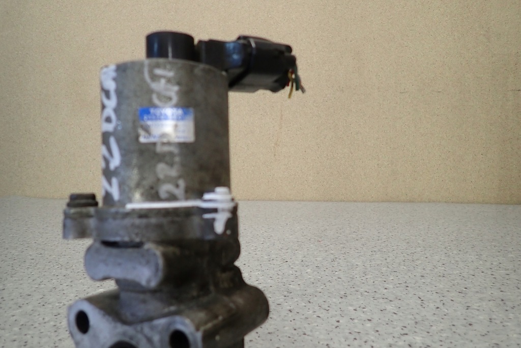 фото №6, Toyota corolla verso avensis 04- 2.2 2,0 клапан egr