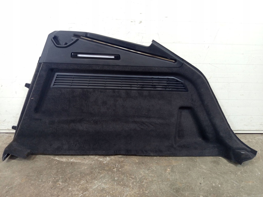 фото №1, Обшивка багажника правий задня audi q8 4m 4m8863880m