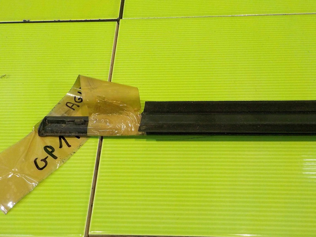 фото №6, Opel agila b 09r молдинг уплотнитель правая задняя