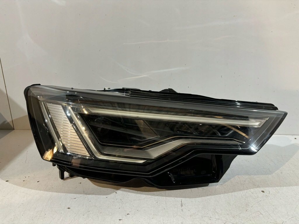 фото №1, Audi a6 c8 4k лампа full led правая - 17095