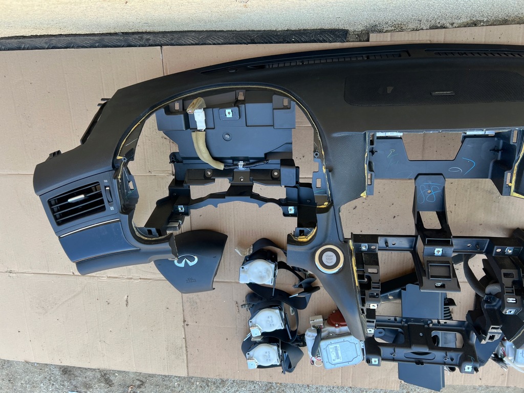 фото №8, Infinity q70 консоль подушки безопасности