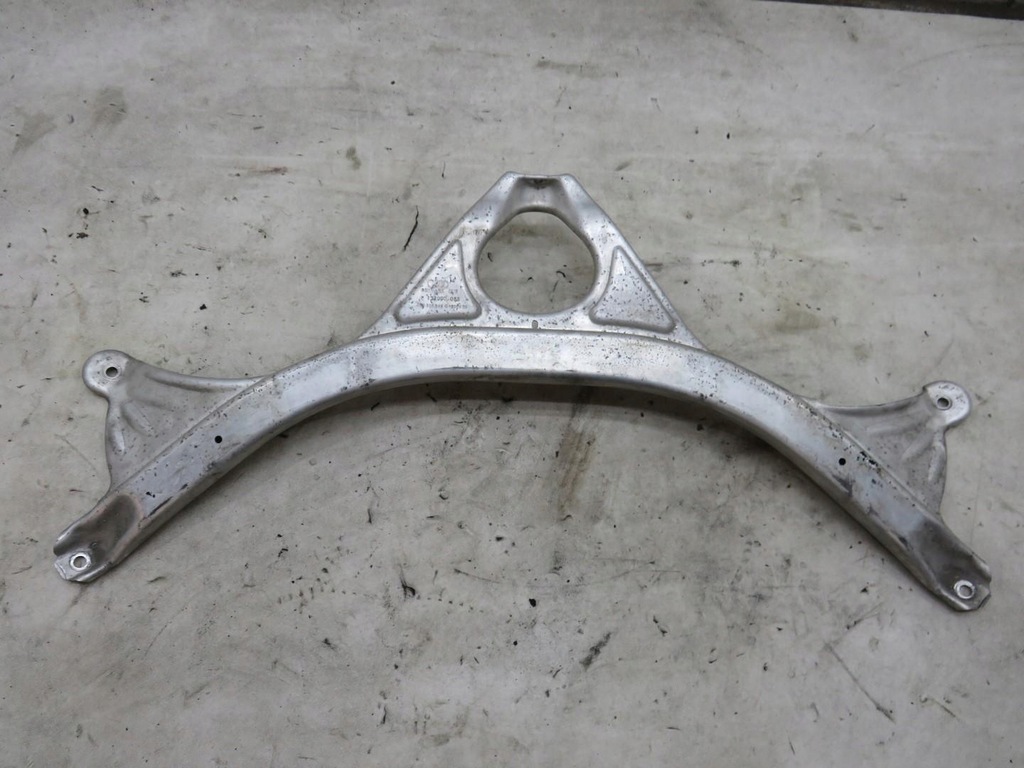 фото №1, Распорка чашка audi a7 4g 3.0 tdi 4g0805645c