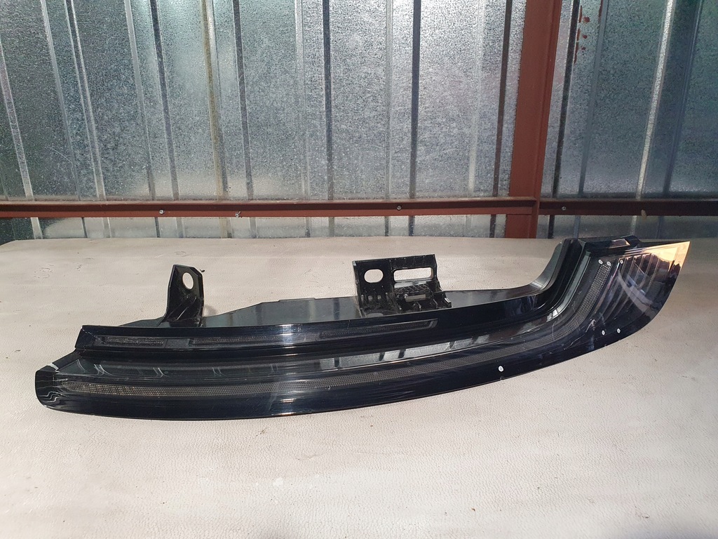 фото №1, Лампа правая задняя задняя porsche 911 992