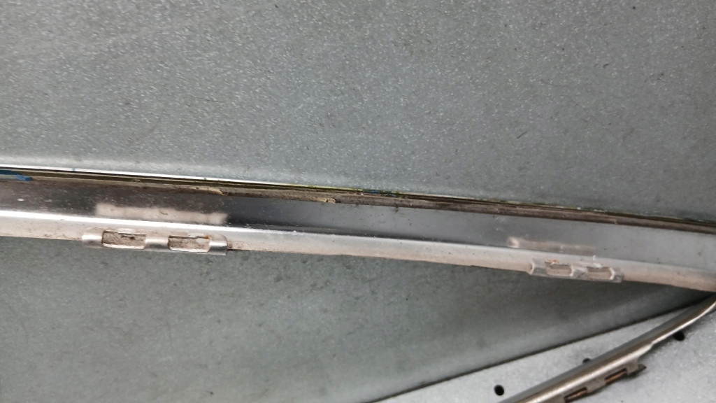 фото №9, Молдинг хром скло правий задня audi a8 d3 02-09r