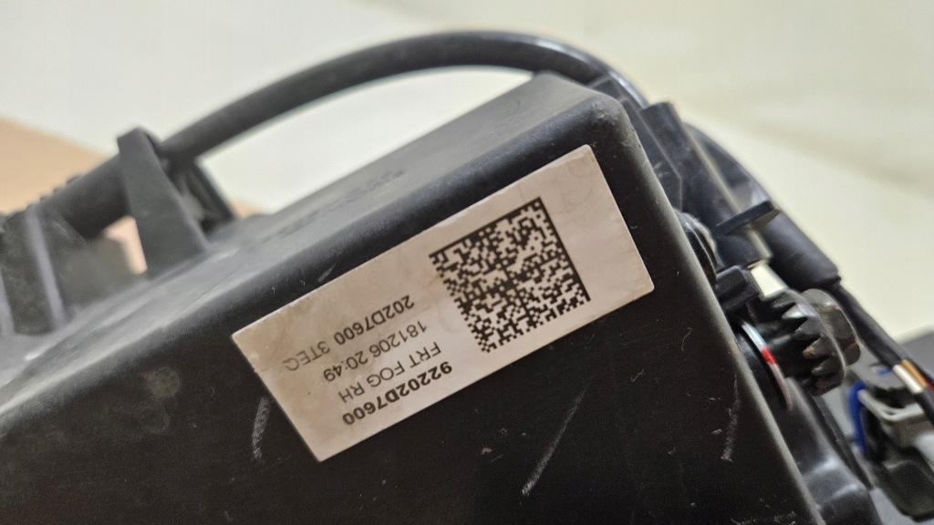 Противотуманная фара drl правый перед hyundai tucson iii lift 92202d7600 Доставка