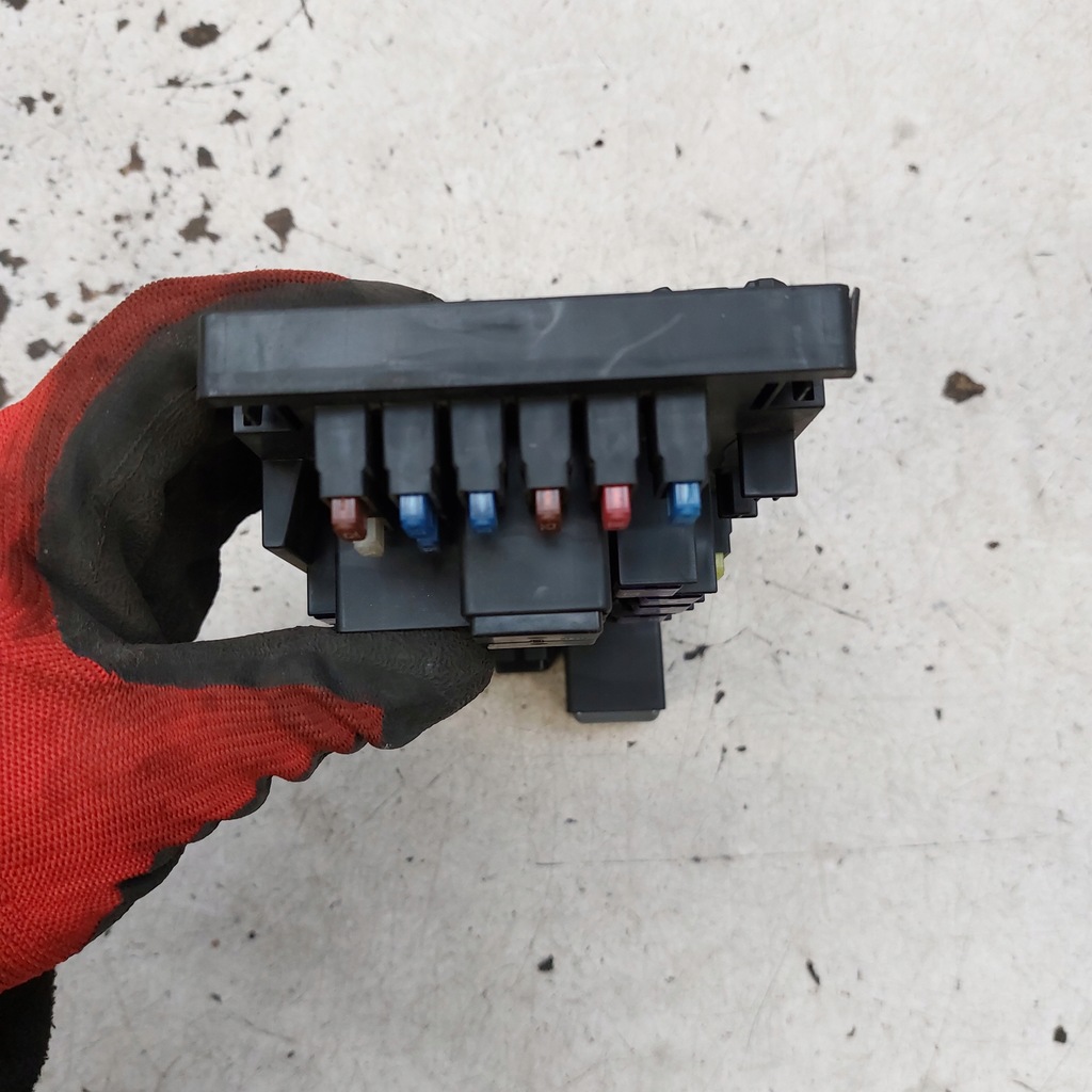 фото №6, Subaru forester sh 3 коробка предохранителей модуль bsm 82241sc020