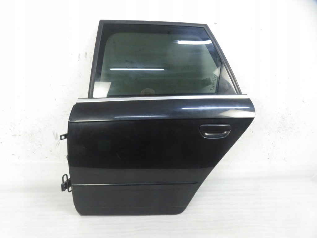 фото №1, Дверь левая задние audi a4 b7 avant kombi