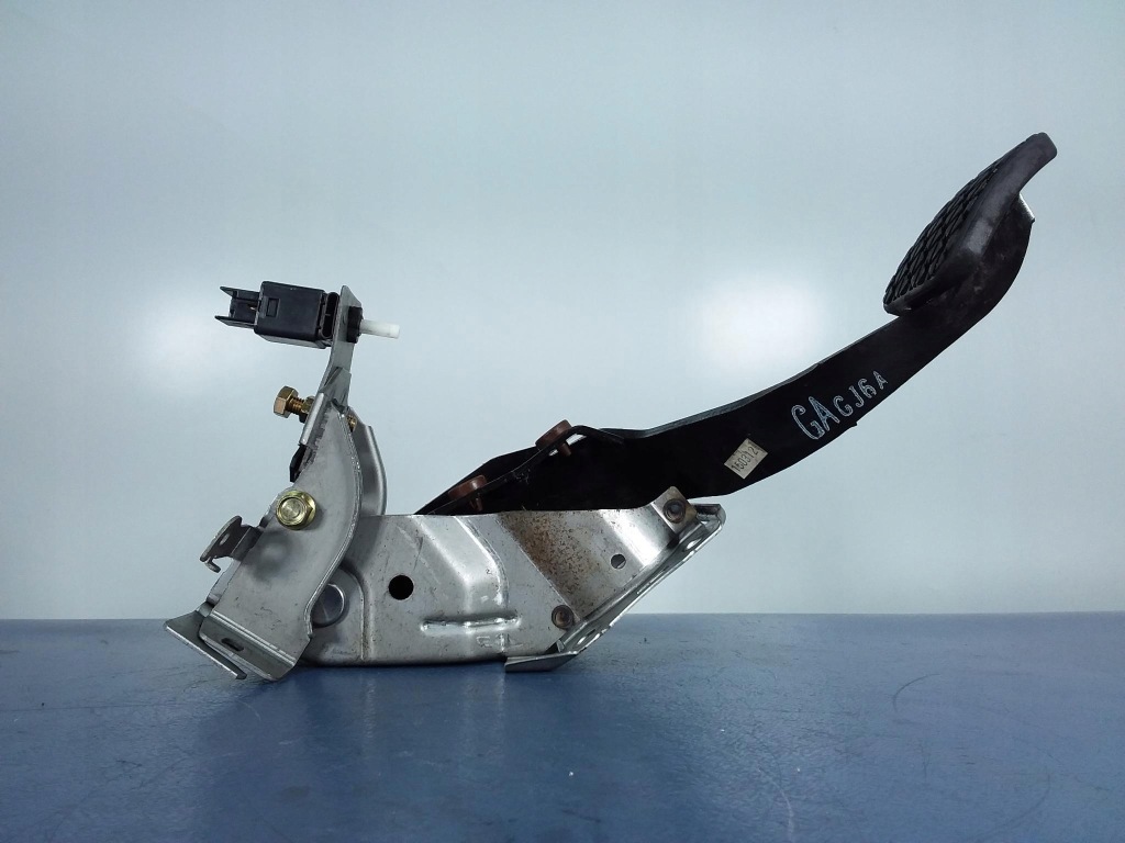 фото №2, Mazda 6 i gg педаль тормоза