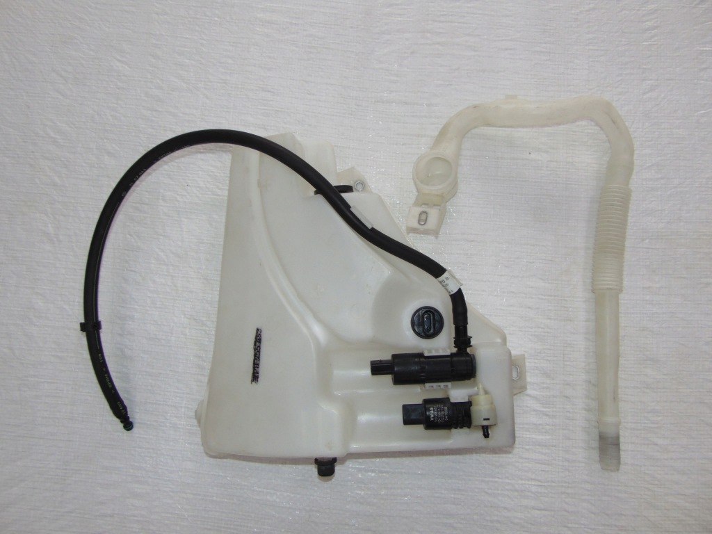 фото №1, Vw touareg бачок омивача 7p0955453