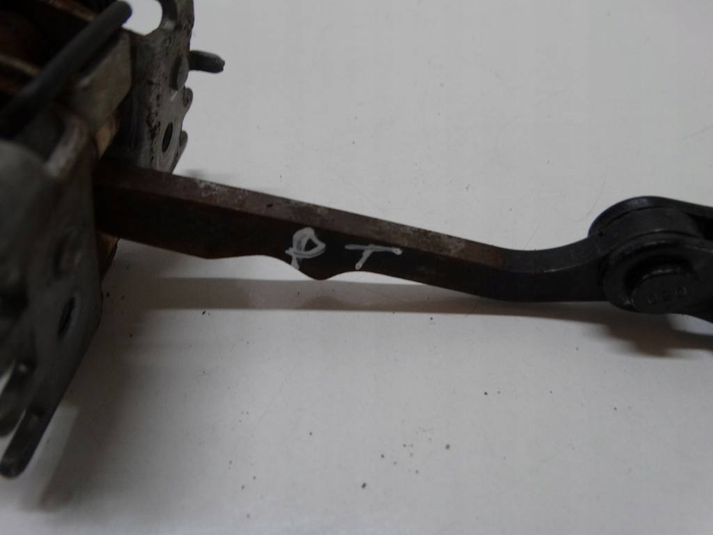 фото №4, Ограничитель дверь правый задняя renault laguna iii