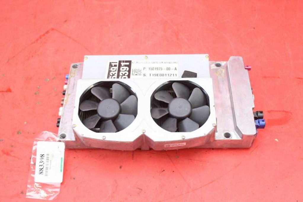 Купить Блок управления модуль autopilota p1655000-00-f tesla s performance рестайлинг  16-21