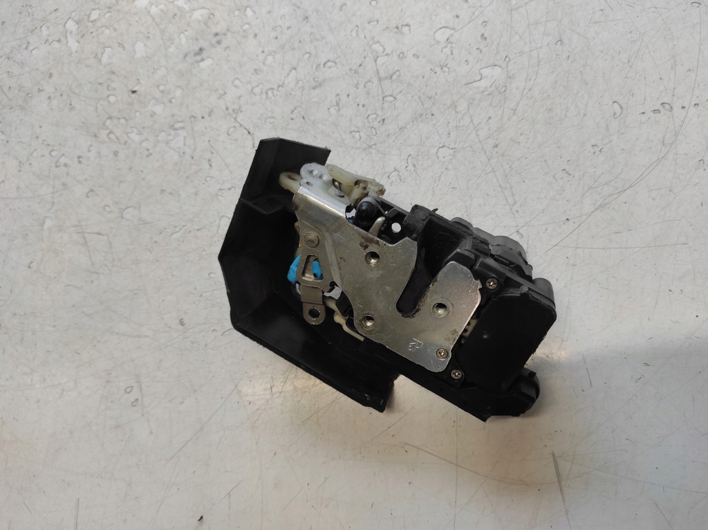 фото №3, Alfa romeo 156 lift 03- замок правий перед 2+3+4pin