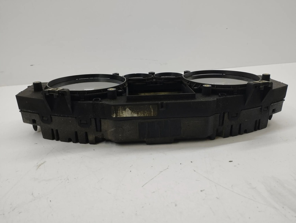 фото №4, Bentley flying spur 2005 счетчик