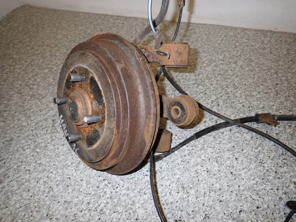 фото №4, Suzuki liana 01-07 поворотный кулак ступица задняя левая