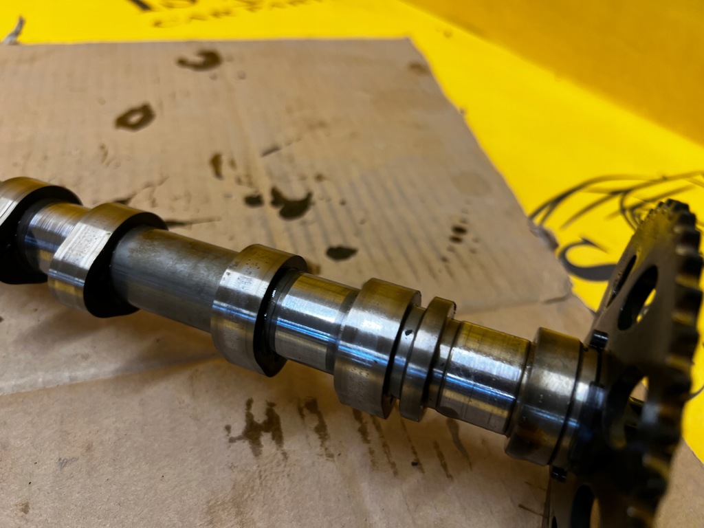 фото №12, Комплект валы распределительного вала всасывающий выпускной citroen peugeot 1.6 thp 5g01 10fjcc