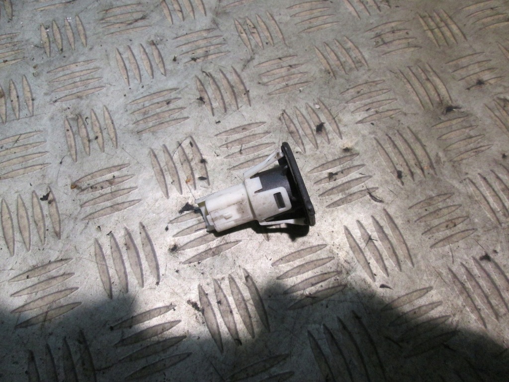 фото №1, Микровыключатель кнопка ручка крышки renault scenic ii