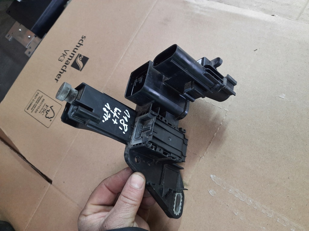 фото №4, Bmw 1 f20 f21 f22 f23 lift 18r. распределитель тока