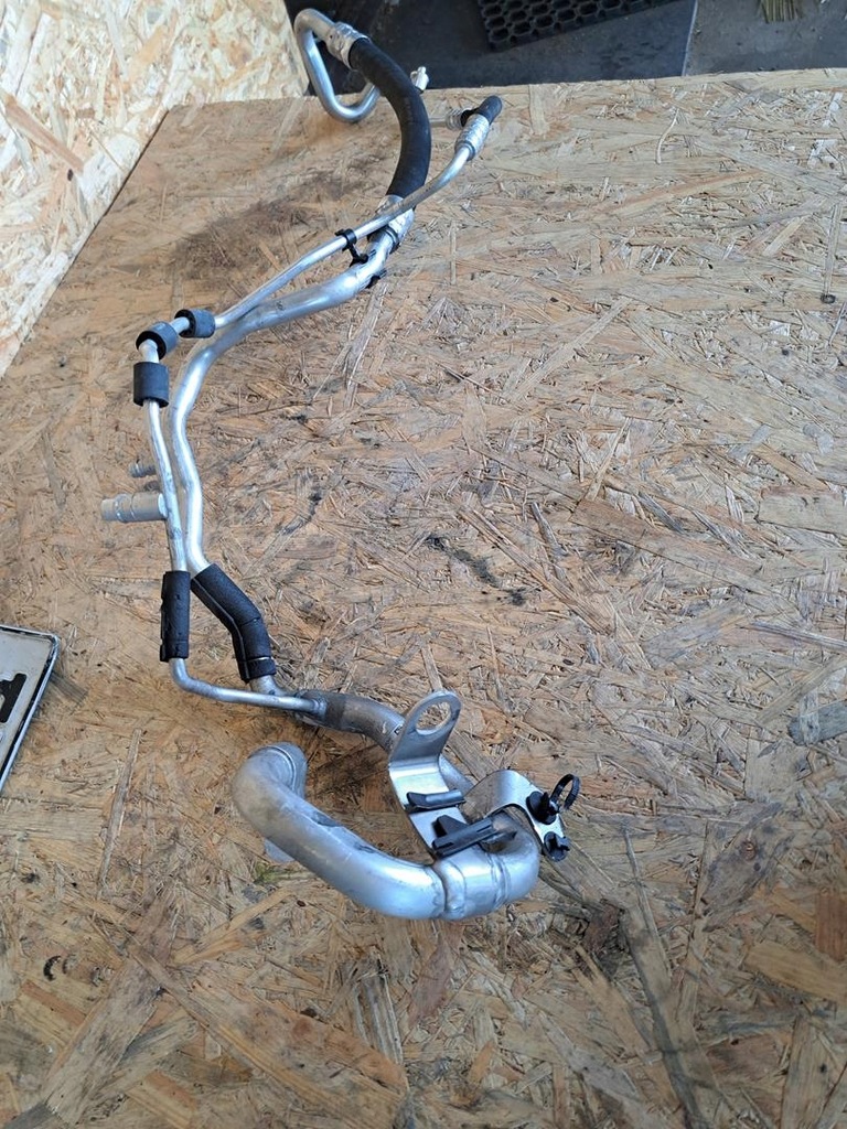 фото №1, Mercedes w213 трубки кондиционера трубка 2138307502