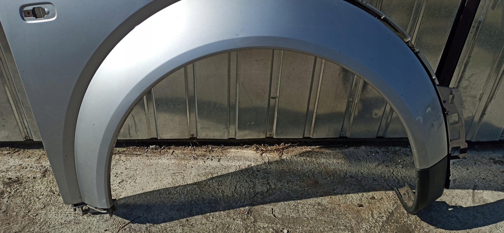 фото №14, Крила лівий / правий audi a2 сріблястий ly7w